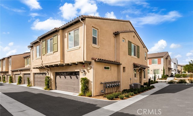 Detail Gallery Image 3 of 37 For 39438 Corvina, Temecula,  CA 92591 - 4 Beds | 2/1 Baths