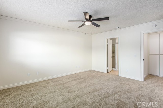 2061 W Redlands Boulevard, Redlands CA: https://media.crmls.org/medias/e91d3048-877b-4423-8a51-d696163864dd.jpg