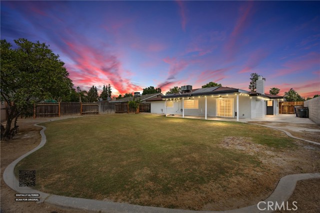 Detail Gallery Image 2 of 41 For 3113 Pendleton Ct, Bakersfield,  CA 93309 - 3 Beds | 2 Baths