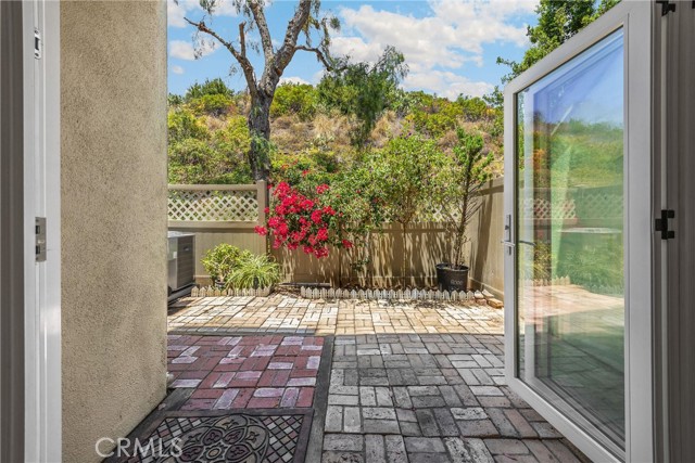 Detail Gallery Image 15 of 32 For 307 N Singingwood St #32,  Orange,  CA 92869 - 2 Beds | 1/1 Baths