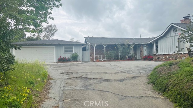 6290 E Rio Grande Drive, Anaheim CA: https://media.crmls.org/medias/e91f010d-ea43-49e5-aa11-f508907f62c7.jpg