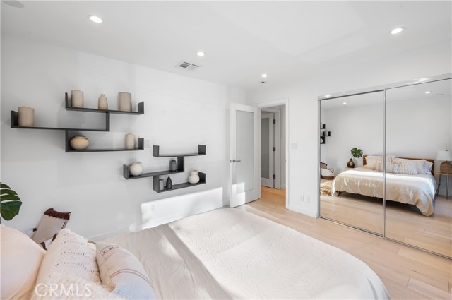 Detail Gallery Image 29 of 36 For 4444 Canoga Ave, Woodland Hills,  CA 91364 - 4 Beds | 4 Baths