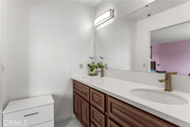 Detail Gallery Image 25 of 45 For 119 N Alhambra Ave #D,  Monterey Park,  CA 91755 - 3 Beds | 3 Baths
