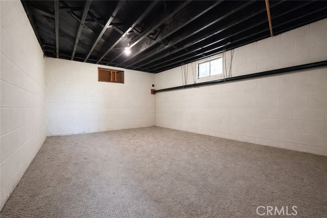 17468 Grevillea Street, Fontana CA: https://media.crmls.org/medias/e920b33b-efa1-48a1-9972-611f5f0dc2a9.jpg