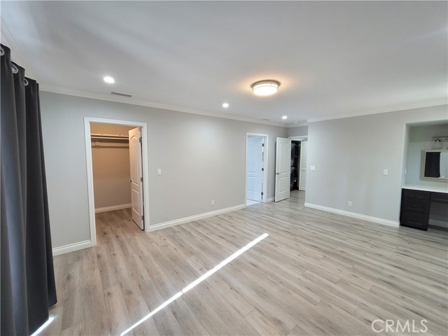 Detail Gallery Image 13 of 40 For 5939 Vanalden Ave, Tarzana,  CA 91356 - 3 Beds | 2 Baths