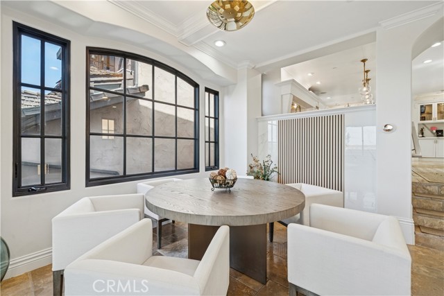 312 Carnation Avenue, Corona del Mar CA: https://media.crmls.org/medias/e921db1b-7105-447a-bb44-40c158427216.jpg