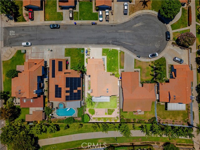 13674 Bennington Court, Fontana CA: https://media.crmls.org/medias/e9226d31-ca30-4e9c-971e-e070e88490a7.jpg