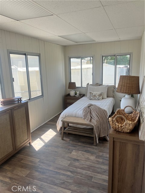 260 N Lyon ave, Hemet CA: https://media.crmls.org/medias/e9241d2d-3450-4d97-aa24-9b5841d006d0.jpg