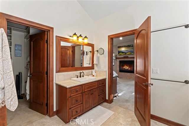 Detail Gallery Image 24 of 53 For 27556 Meadow Bay Dr, Lake Arrowhead,  CA 92352 - 4 Beds | 3/1 Baths