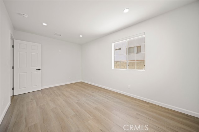 Detail Gallery Image 16 of 24 For 252 W Tujunga #102,  Burbank,  CA 91502 - 3 Beds | 2 Baths