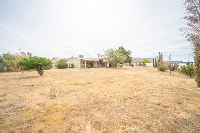 Detail Gallery Image 12 of 58 For 11020 Viento Pl, Apple Valley,  CA 92308 - 5 Beds | 3 Baths