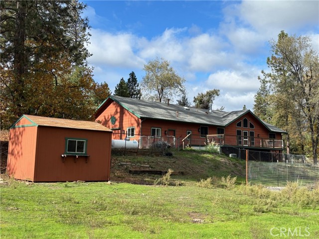5906 Pine Top Drive, Mariposa CA: https://media.crmls.org/medias/e9260899-2659-4a2f-bb39-327636db7ffb.jpg