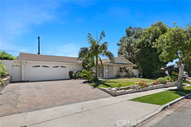 Detail Gallery Image 1 of 1 For 1318 Las Lomas Dr, Brea,  CA 92821 - 4 Beds | 3/1 Baths