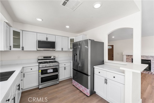 37317 53rd E Street, Palmdale CA: https://media.crmls.org/medias/e926d942-62f1-4ad3-93a3-d5d0371e70d7.jpg