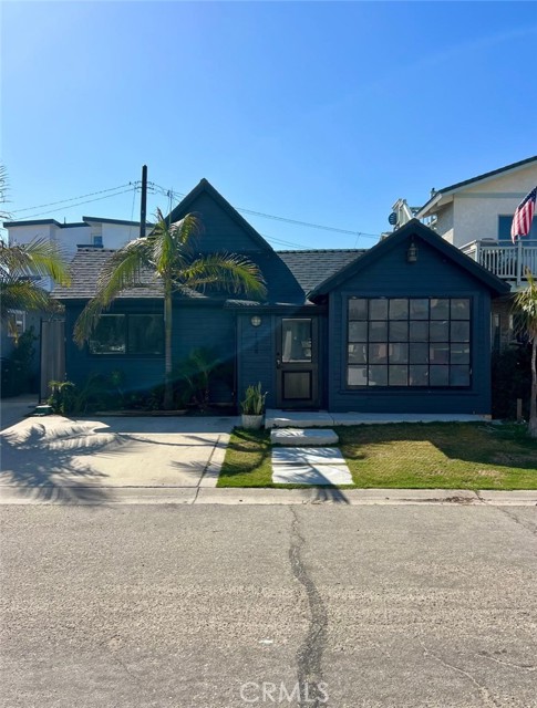 Detail Gallery Image 1 of 1 For 124 Fillmore Ave, Oxnard,  CA 93035 - 2 Beds | 1 Baths