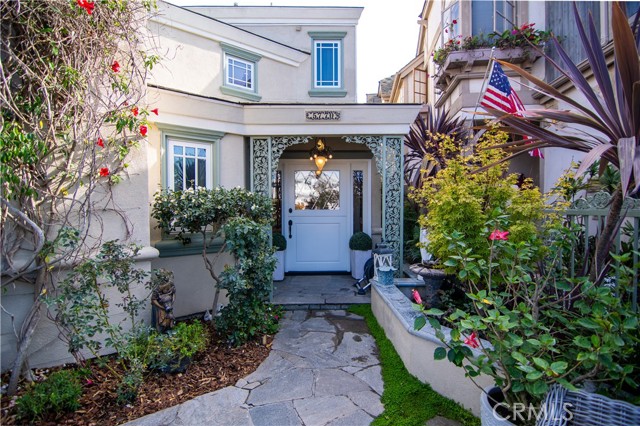 Detail Gallery Image 2 of 41 For 5770 E Lucia, Long Beach,  CA 90803 - 4 Beds | 4 Baths