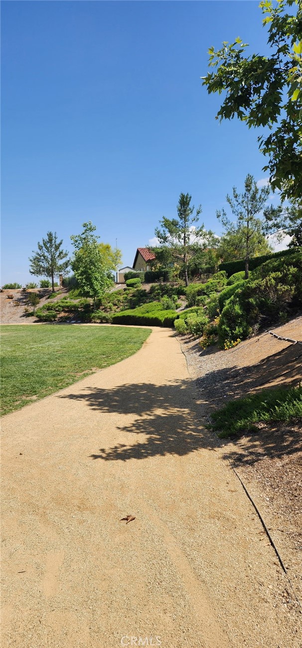 1334 Pinehurst Drive, Calimesa CA: https://media.crmls.org/medias/e9296349-c68b-4ee7-a69c-35b337805a4c.jpg