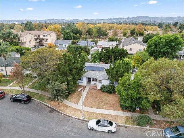 Detail Gallery Image 28 of 30 For 16740 Gilmore St, Lake Balboa,  CA 91406 - 3 Beds | 2 Baths