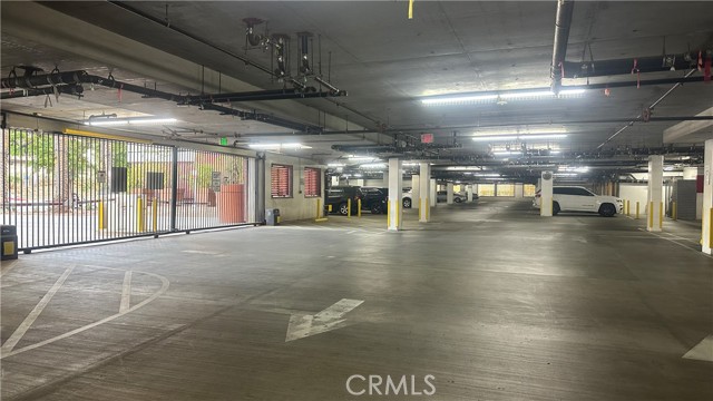 21301 Erwin Street, Woodland Hills CA: https://media.crmls.org/medias/e92a2809-5cbc-4c87-87de-e4bcf62adc93.jpg