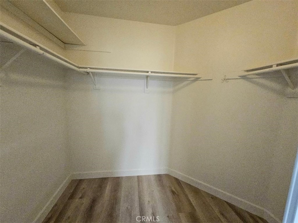 https://media.crmls.org/medias/e92a9130-16e1-46e6-bba3-12cce3ba4cb3.jpg?preset=X-Large