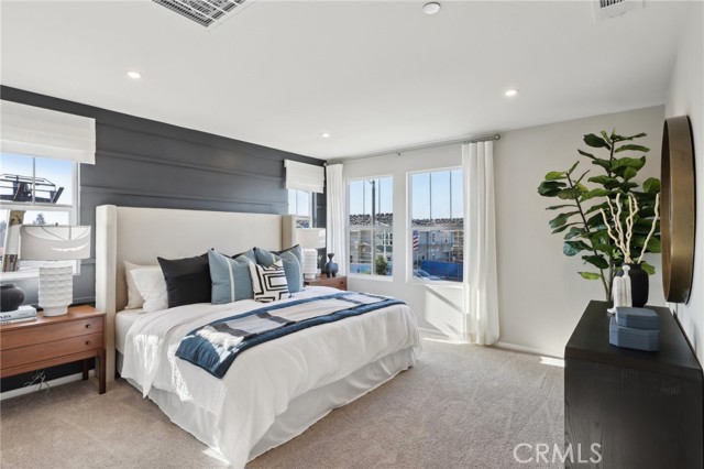MODEL HOME