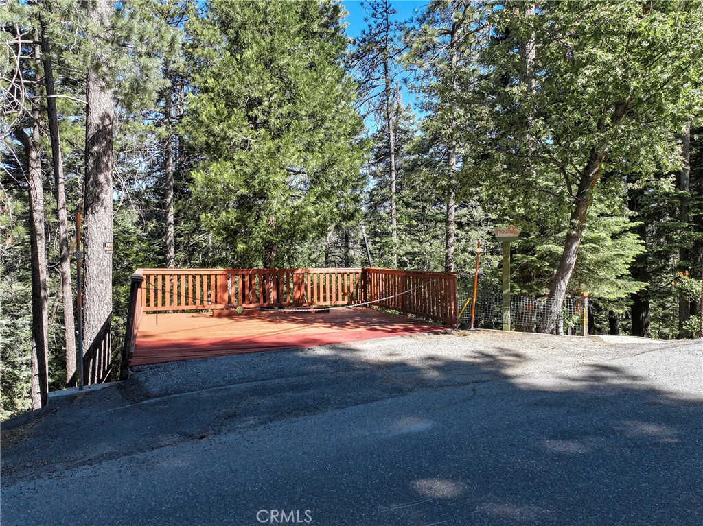 https://media.crmls.org/medias/e92bdab1-87fc-4356-a038-0315ea621613.jpg?preset=X-Large