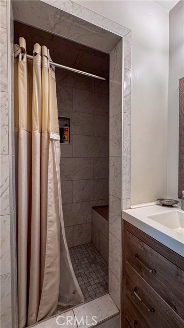 Detail Gallery Image 21 of 42 For 201 Oleander, Bakersfield,  CA 93304 - 4 Beds | 2 Baths