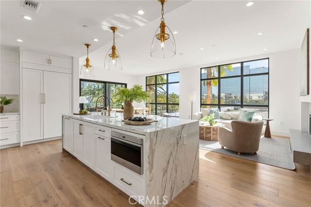 Detail Gallery Image 10 of 40 For 4261 Uptown Newport Drive #1,  Newport Beach,  CA 92660 - 3 Beds | 2/1 Baths