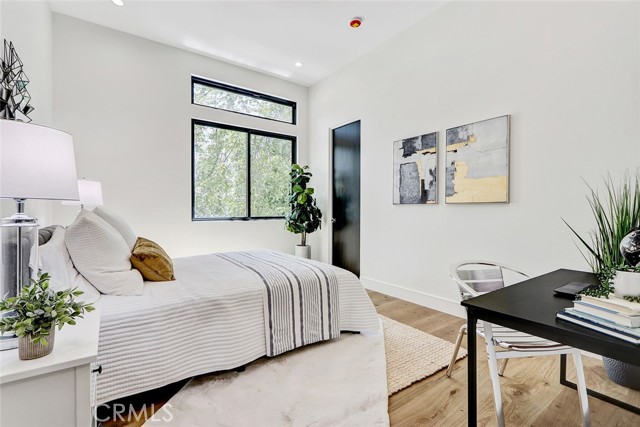 Detail Gallery Image 21 of 44 For 2005 Mathews Ave a,  Redondo Beach,  CA 90278 - 4 Beds | 5 Baths