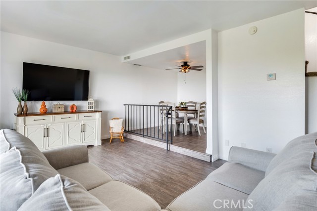 Detail Gallery Image 11 of 38 For 1159 Rankins Ln, San Bernardino,  CA 92404 - 2 Beds | 2/1 Baths