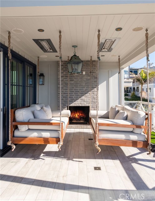 South Covered deck w/ fireplace