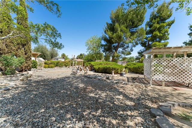 Detail Gallery Image 20 of 25 For 5819 E Avenue T8, Palmdale,  CA 93552 - 3 Beds | 2 Baths