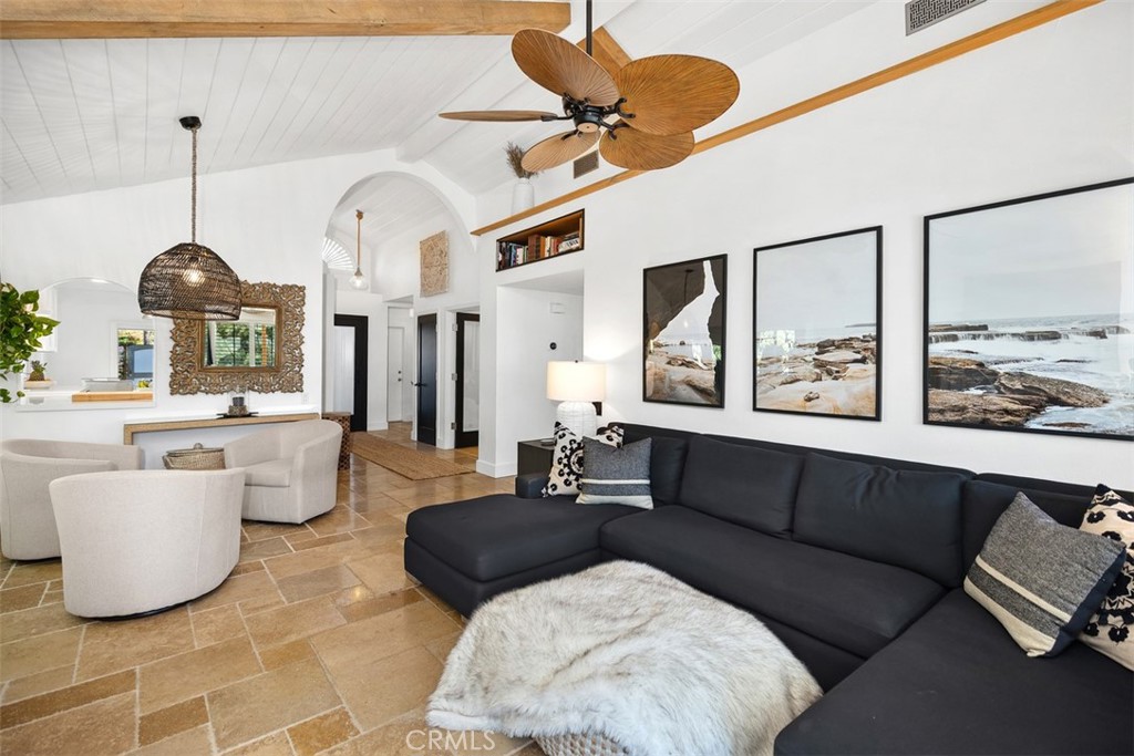 MLS #OC25275923 image #9