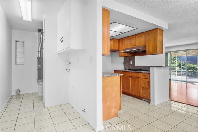 966 North Charter photo 11
