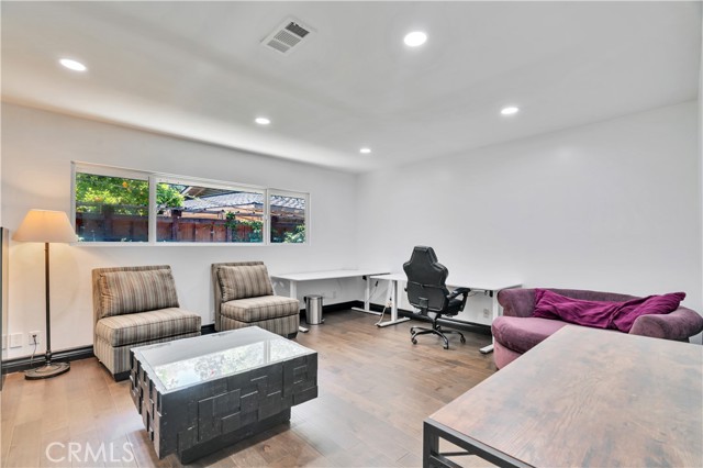 Detail Gallery Image 28 of 44 For 5067 Arundel Drive, Woodland Hills,  CA 91364 - 5 Beds | 4/1 Baths