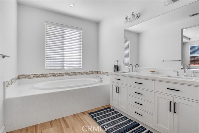 Image 15 of 32 For 4046 Europa  