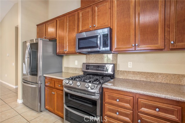 Detail Gallery Image 13 of 46 For 328 Calvert Park, Beaumont,  CA 92223 - 2 Beds | 2 Baths