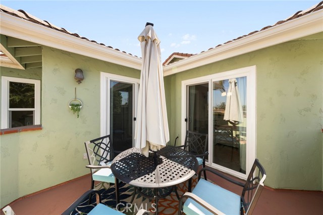 383 Park Avenue, Long Beach CA: https://media.crmls.org/medias/e92fa247-e0a6-426c-9209-5d04bc4b61ad.jpg