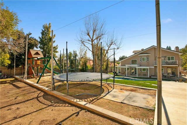23943 Eagle Mountain Street, West Hills CA: https://media.crmls.org/medias/e930352a-8de4-4b81-96a2-d51292e0a123.jpg