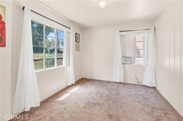 7859 Sycamore Avenue, Riverside CA: https://media.crmls.org/medias/e93078d3-6195-4798-a90e-16d7eeb8ddea.jpg