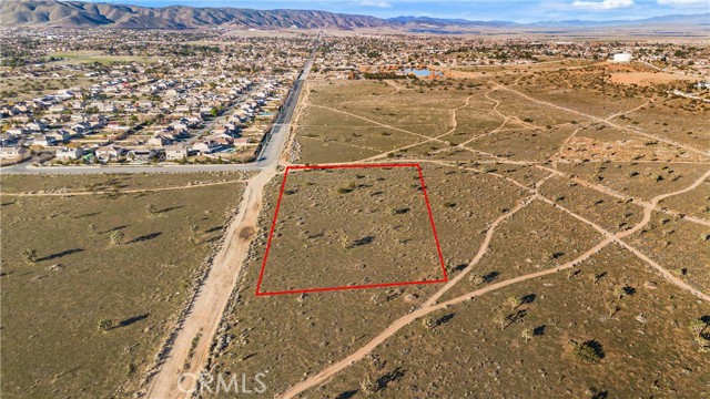 Detail Gallery Image 3 of 10 For 3400 W Avenue M8, Lancaster,  CA 93536 - – Beds | – Baths