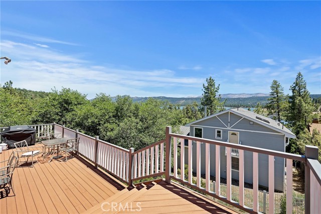 39325 Lodge Road, Fawnskin CA: https://media.crmls.org/medias/e9319548-f5a4-4b5d-be7b-9c411ee22fd4.jpg