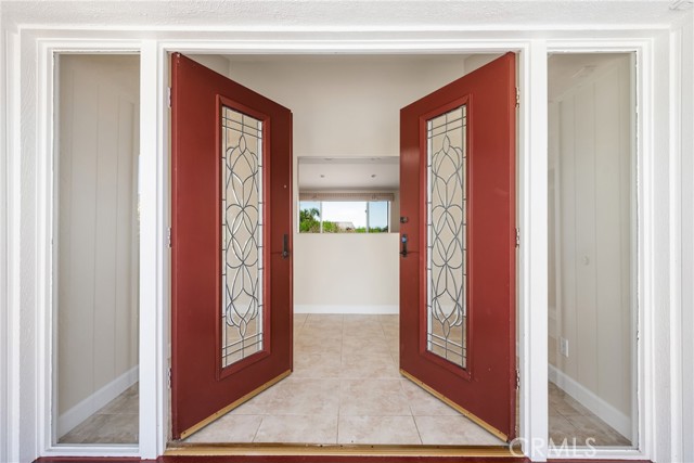 2815 Blue Water Drive, Corona del Mar CA: https://media.crmls.org/medias/e931ac0f-235c-45b7-b7f8-9938e625711f.jpg