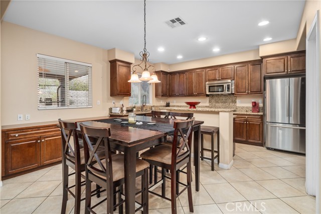 7116 W Avenue L4, Lancaster CA: https://media.crmls.org/medias/e932bc53-61f6-4eff-b145-d22fa7dd49fc.jpg