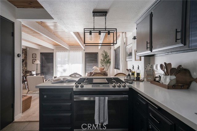 Detail Gallery Image 5 of 35 For 745 Irving Way, Big Bear City,  CA 92314 - 3 Beds | 2 Baths