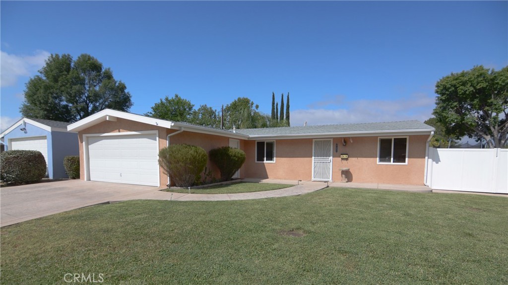 27431 Crossglade Avenue, Canyon Country, CA 91351