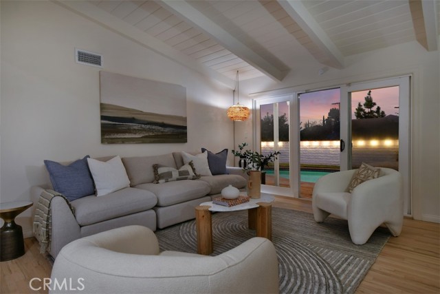 Detail Gallery Image 5 of 33 For 12614 Morrison, Studio City,  CA 91607 - 4 Beds | 3 Baths