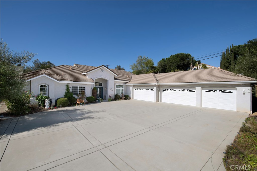 10118 Boulder Knolls Drive