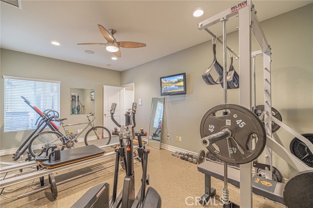 Image 23 of 72 For 2534 Desert Rose Drive