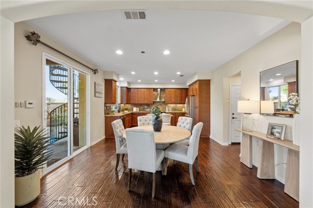 28889 Edenton Way, Temecula CA: https://media.crmls.org/medias/e934b384-2603-4bd6-9613-66bbedaff160.jpg